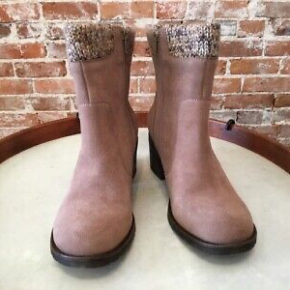 PureSole Tan Brown Cream Suede Sweater DORY Ankle Boot Sz 8 NWOT - Picture 10 of 17